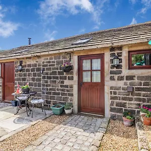  Holiday home Jim's Barn